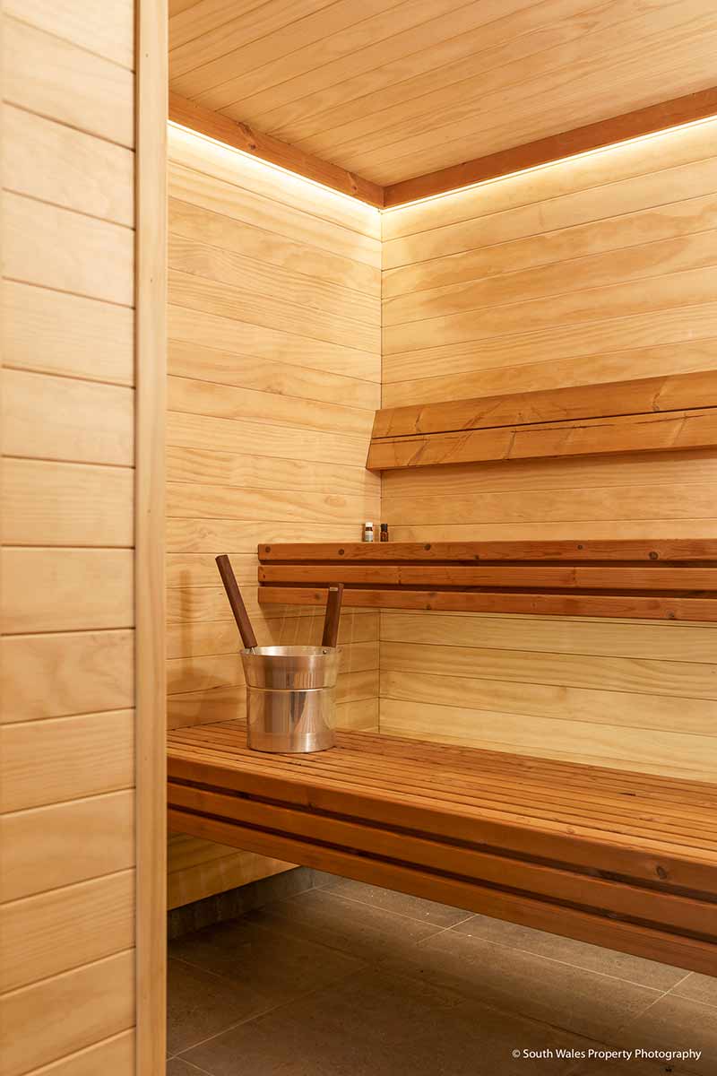 Lexan Construction - Portfolio - Tredodrige - House Renovation - Custom Build Sauna